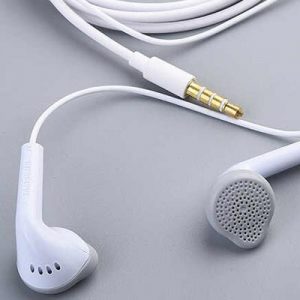 Auriculares-Samsung-deportivos-con-micrófono
